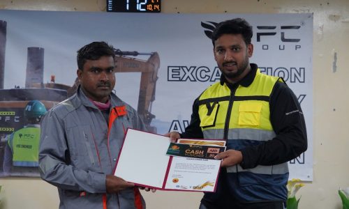 5cf09e33a774484fa9fdcdea31b3e1c2